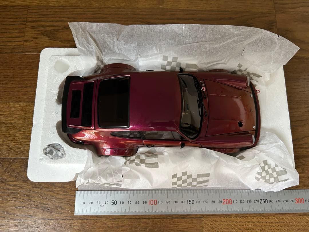 EXOTO 1/18 ポルシェ934 In Standox 未使用品