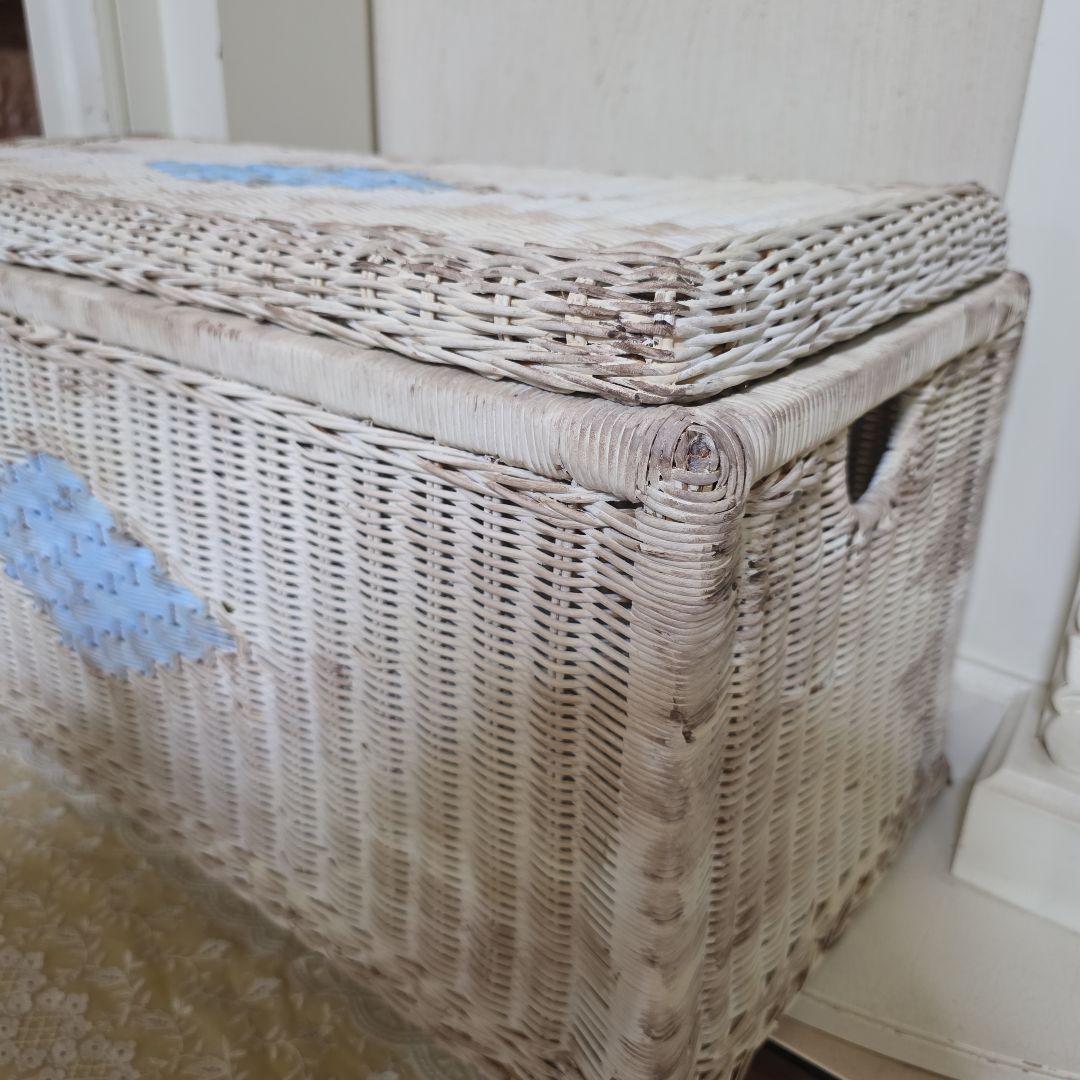 アンティーク　ヴィンテージ　バスケット　椅子　ラタン　パステル　シャビー　収納