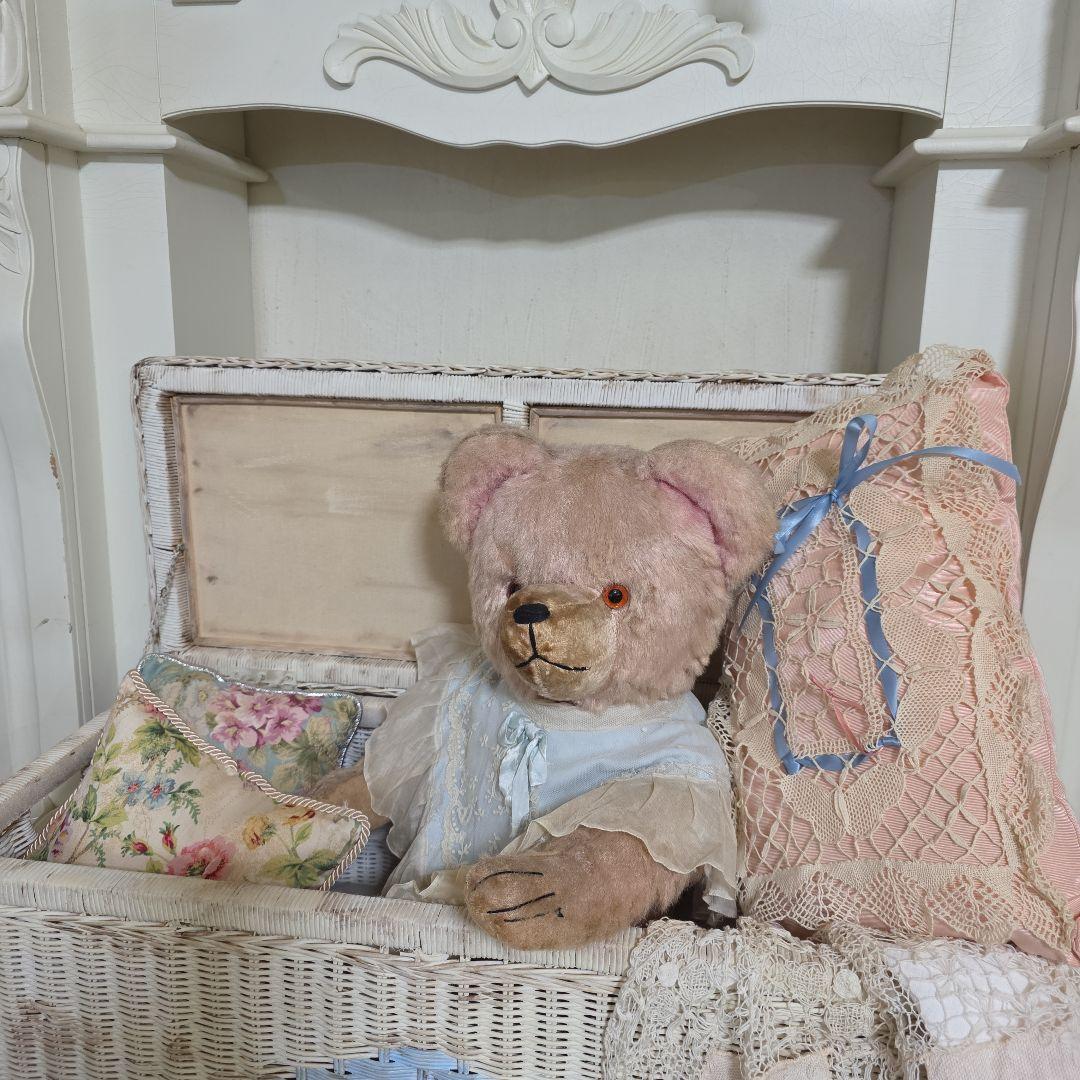 アンティーク　ヴィンテージ　バスケット　椅子　ラタン　パステル　シャビー　収納