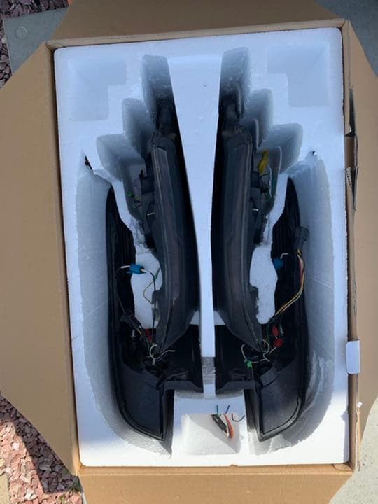 ダズフェローズ　 30ヴェルファイア 前期