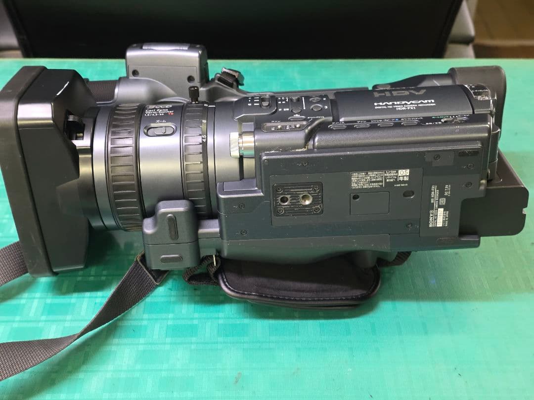 SONY HDR-FX1 3CCD プロ向けフルハイビジョンビデオ