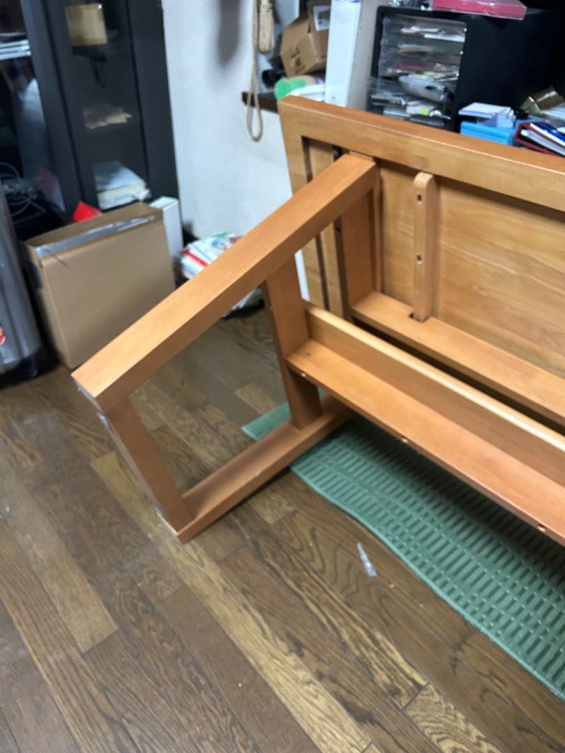 ダイニングテーブル＆ベンチ２台