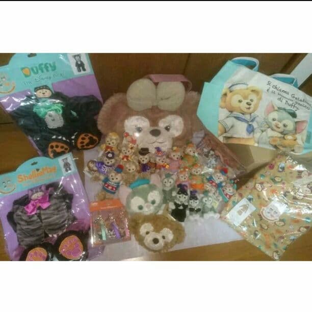 ディズニー　ダッフィー　シェリーメイ　ジェラトーニ　ぬいぐるみ　バッチ　限定