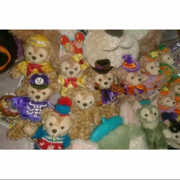 ディズニー　ダッフィー　シェリーメイ　ジェラトーニ　ぬいぐるみ　バッチ　限定