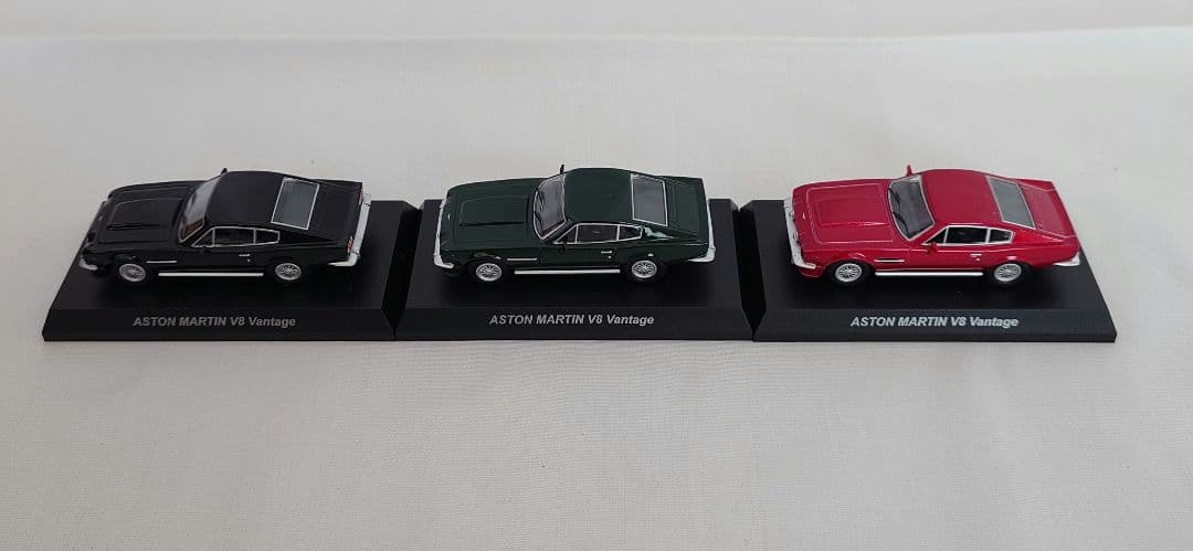 京商 1/64 アストンマーティン 25台セット　アクリルケース付き