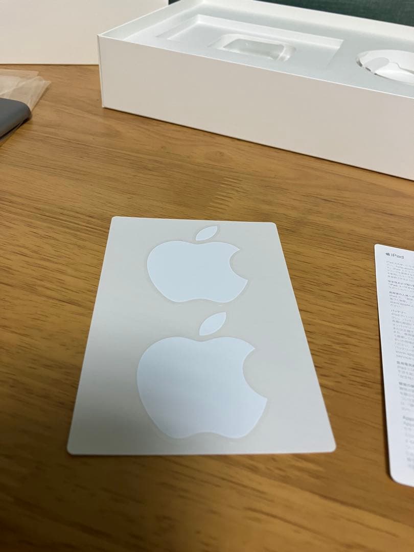 【美品】第6世代　iPad スペースグレイ　Wi-Fi 32GB シートシール付