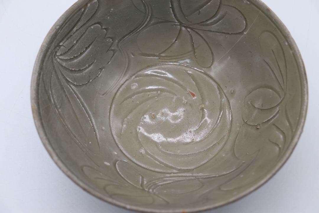 中国　青磁お碗　龍泉青磁　送料込み0425