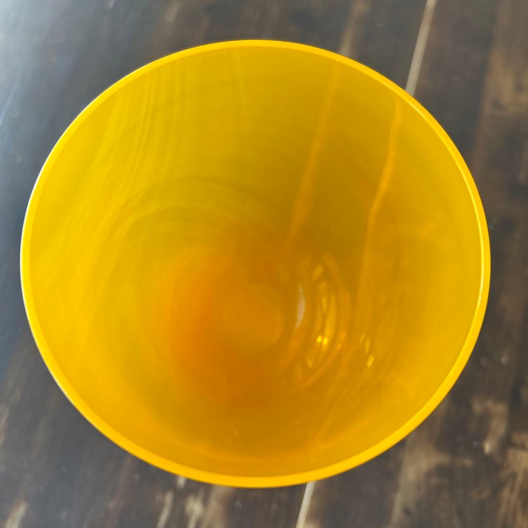 ガラス作家　ミネウチモネ　1点もの　綺麗なイエローグラス　作家物　小さめグラス
