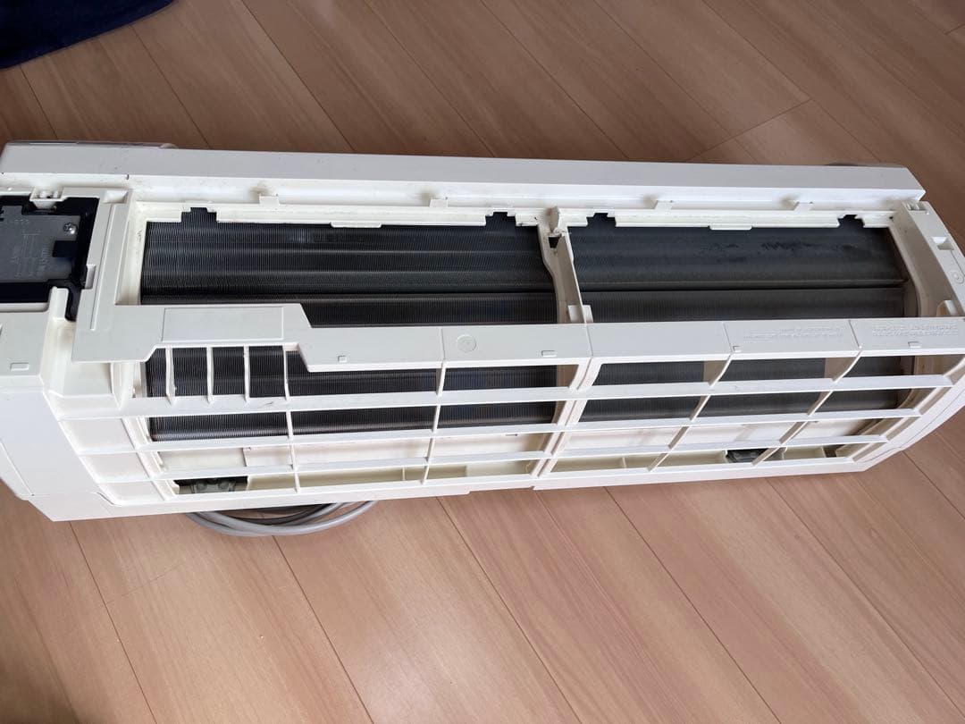 三菱 ルームエアコン MSZ-GE2220-W 6畳用 霧ヶ峰　室外機付き