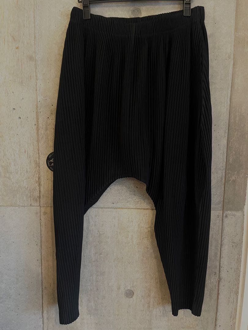 オムプリッセ　プリーツパンツ