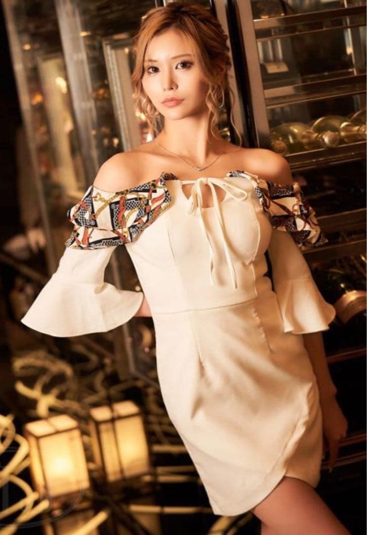 スーツ・フォーマル・ドレス AYU0813