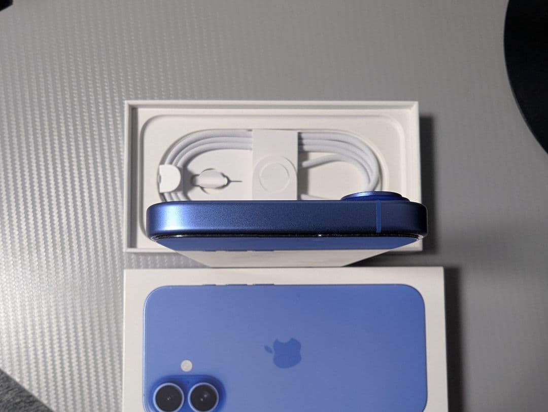 iPhone16 128gb ウルトラマリン　シムフリー