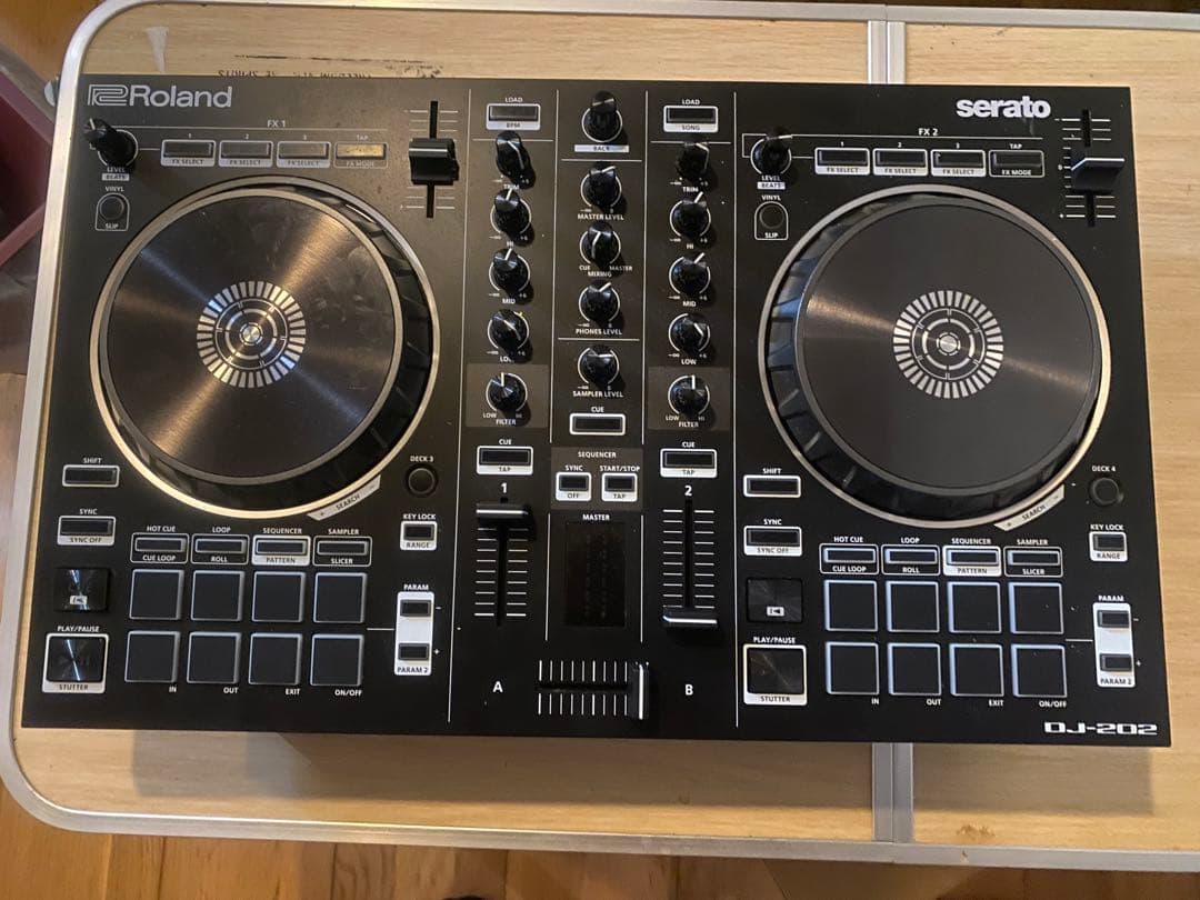 Roland DJ-202 DJコントローラー
