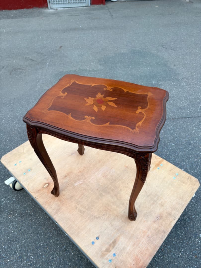 イタリア製　サイドテーブル　象嵌細工　猫脚　ネストテーブル　アンティーク　932