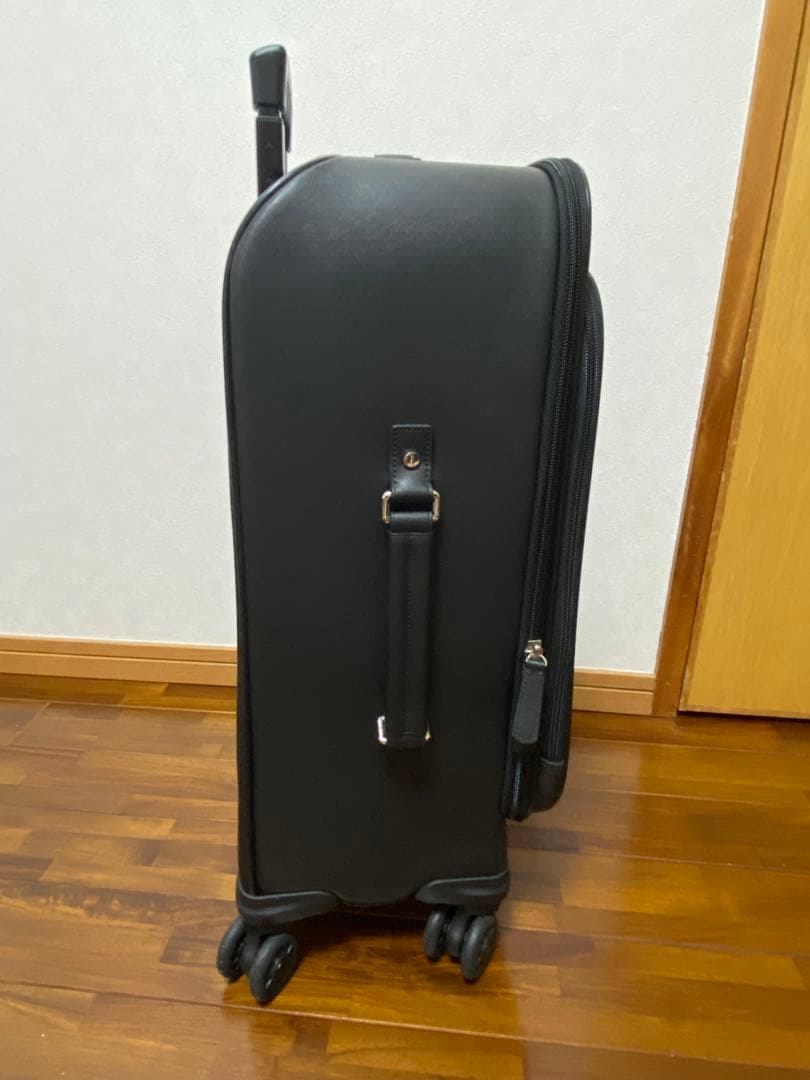 美品　COACH コーチ 2輪 黒キャリーケース　スーツケース