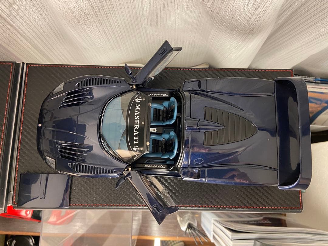 AUTOart オートアート 1/18 マセラティ MC12 本体のみ