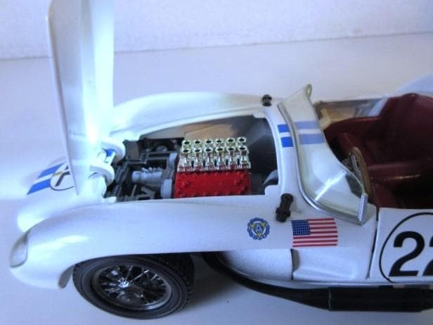 特価 Hot Wheels 1/18 フェラーリ 250 Testa Rossa