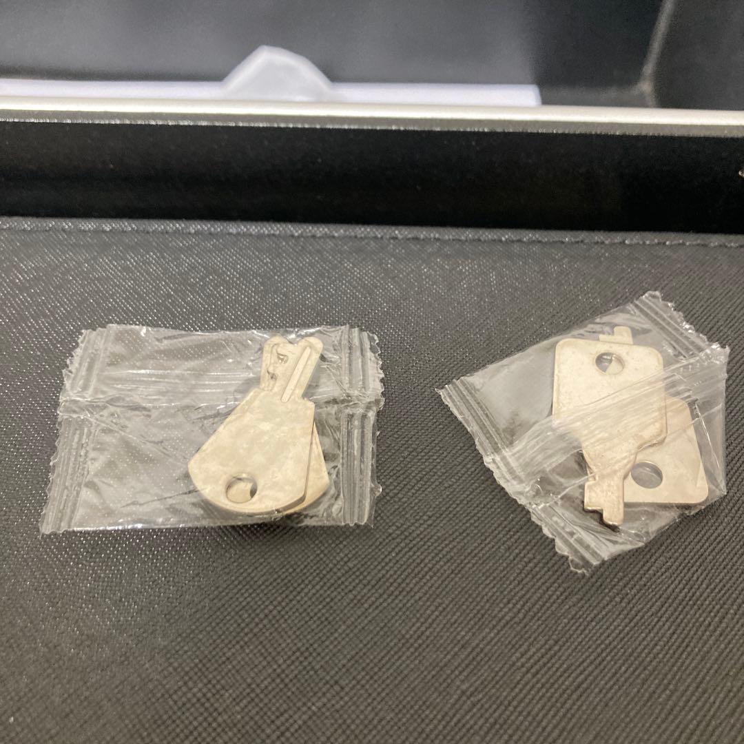 未使用 BYOOTIQUE プロ用 メイクボックス キャスター付き 大容量