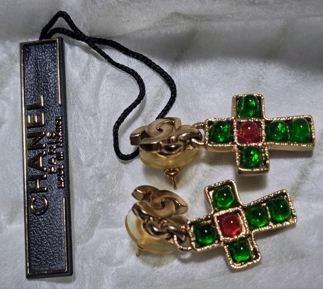 サ*ラ様 シャネル　CHANEL　ピアス　十字架／クロス　ロゴ