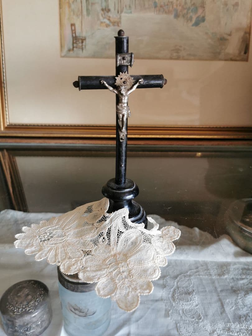 アンティーク 大輪のポワンドローズ 両面ガラス木製フレーム付き