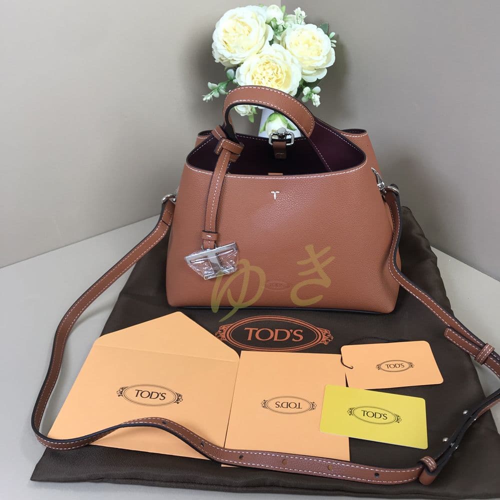 Tタイムレス ショルダーバッグ キャラメル色