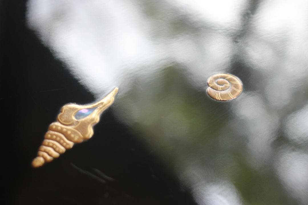 上質黒漆に優美な波貝殻螺鈿巻の映える長方膳（検輪島塗お膳お盆