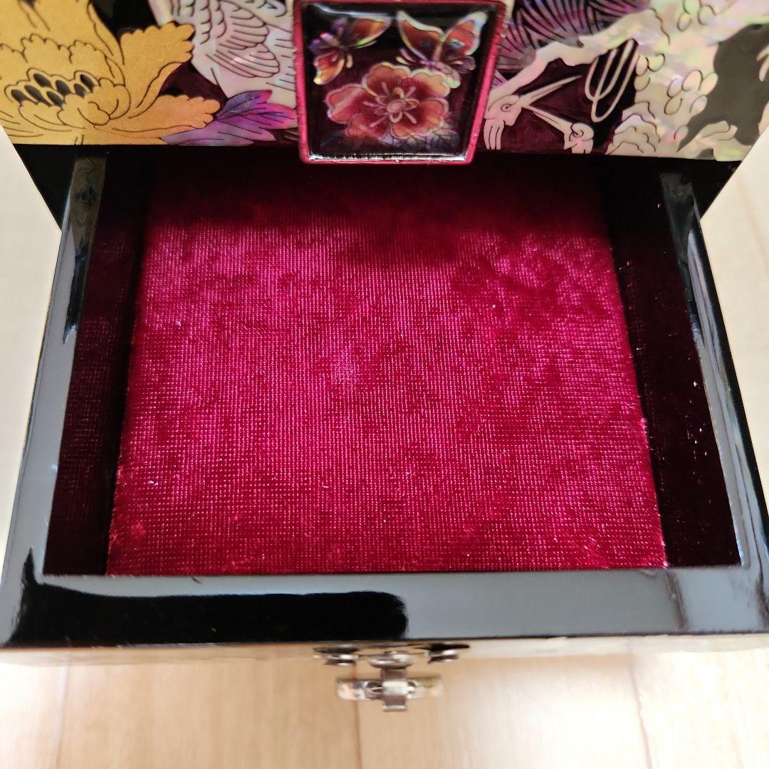 韓国　漆器　宝石箱　螺旋細工　ジュエリーケース