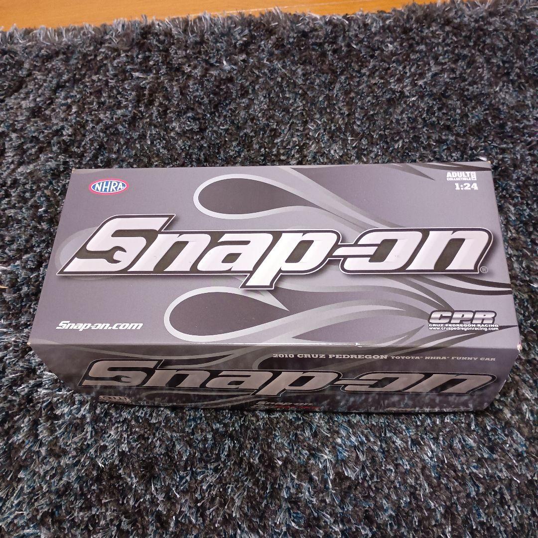 スナップオン　Snap-on ドラッグカー 1/24スケール　オートワールド