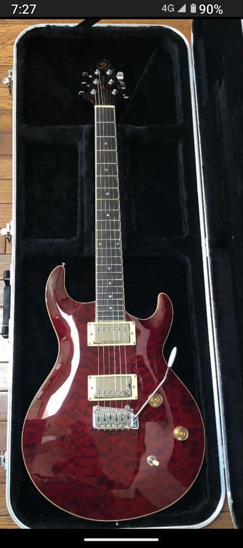 Samick　Greg Bennett UM-4ダブルカッタウェイ　ギター