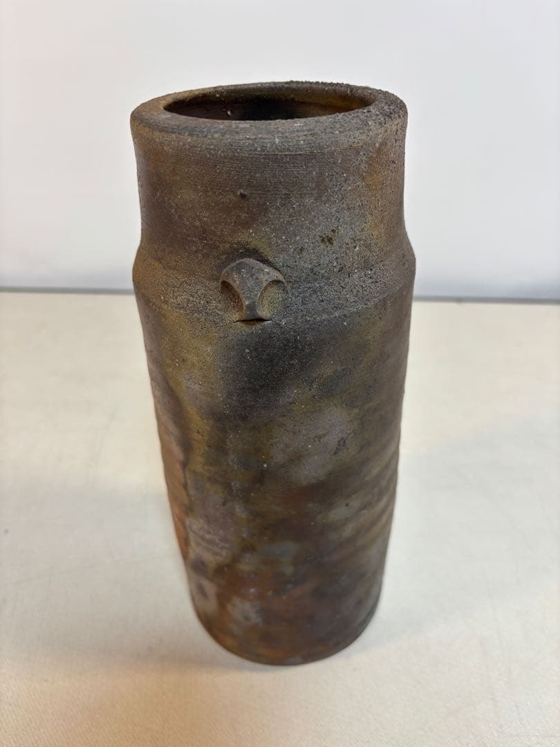 備前焼　陶印有り　耳付き花筒　 花瓶　花入