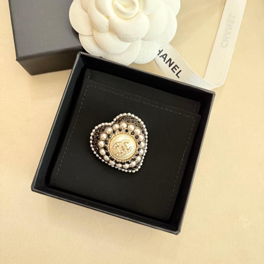 新品＊CHANEL＊ブローチ＊ハート＊ブローチ パール装飾＊ゴールド