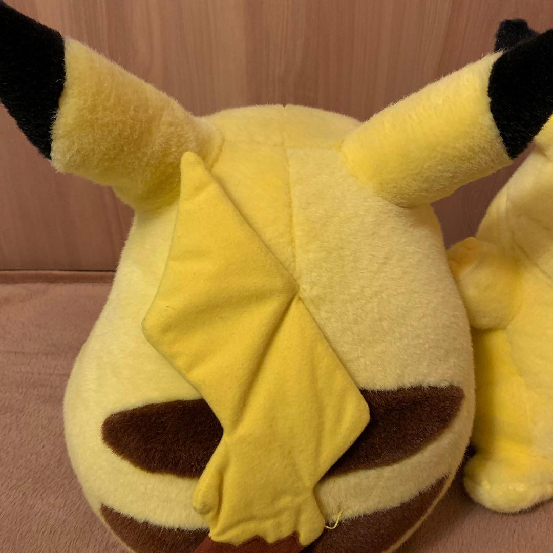 ポケットモンスター　TOMY ピカチュウ　ぬいぐるみ　等身大