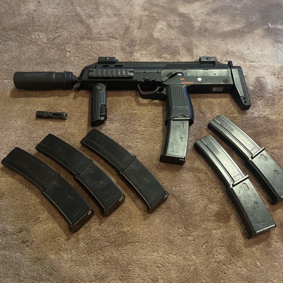 電動ガンセット マガジン6本付きMP7A1