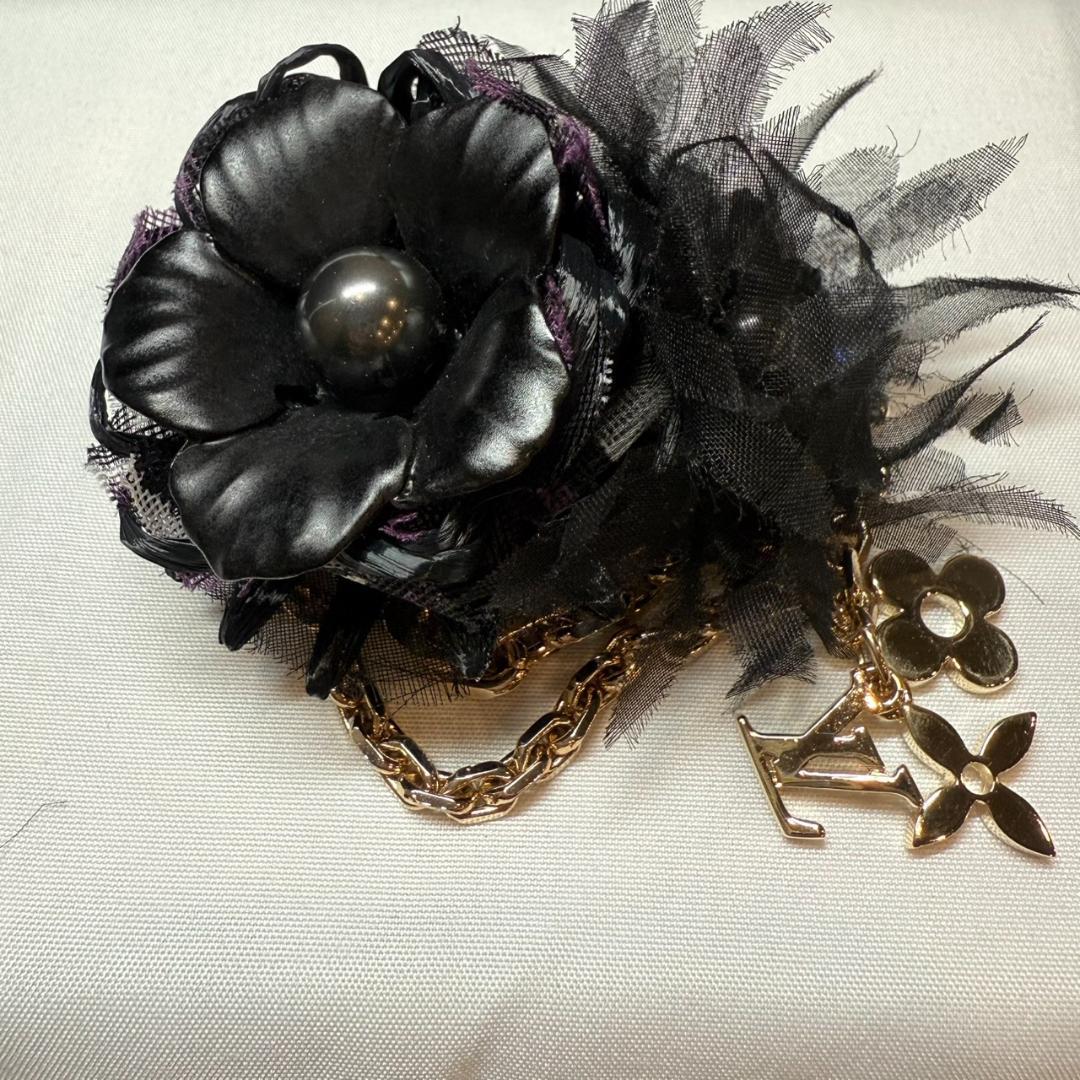 Louis Vuitton ヴィトン フラワーコサージュ ブローチ モノグラム
