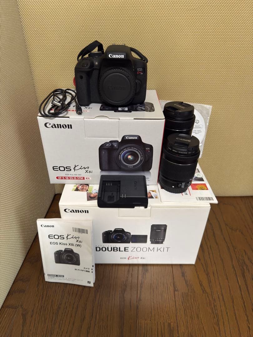 Canon EOS kiss X8i ダブルズームキット