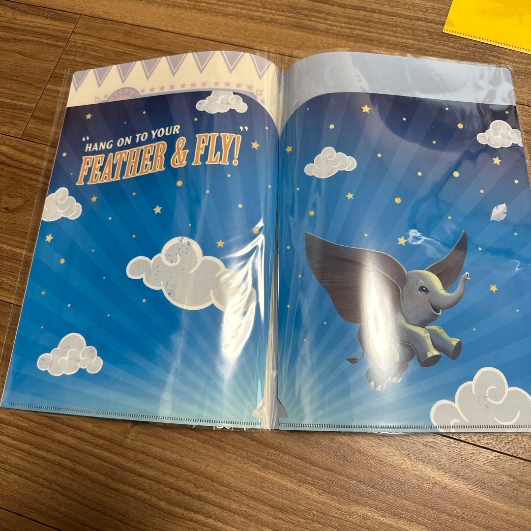 新品　トイストーリー4 ダンボ　くまのプーさん　クリアファイル3個セット