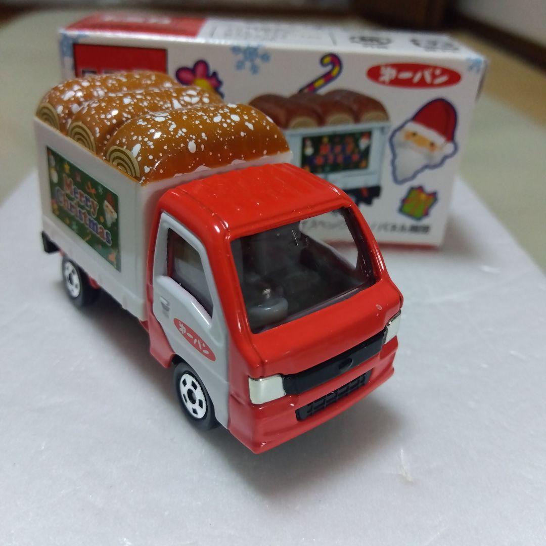 トミカ 第一パン スバルサンバー クリスマスver　赤/白　特注ミニカーです。