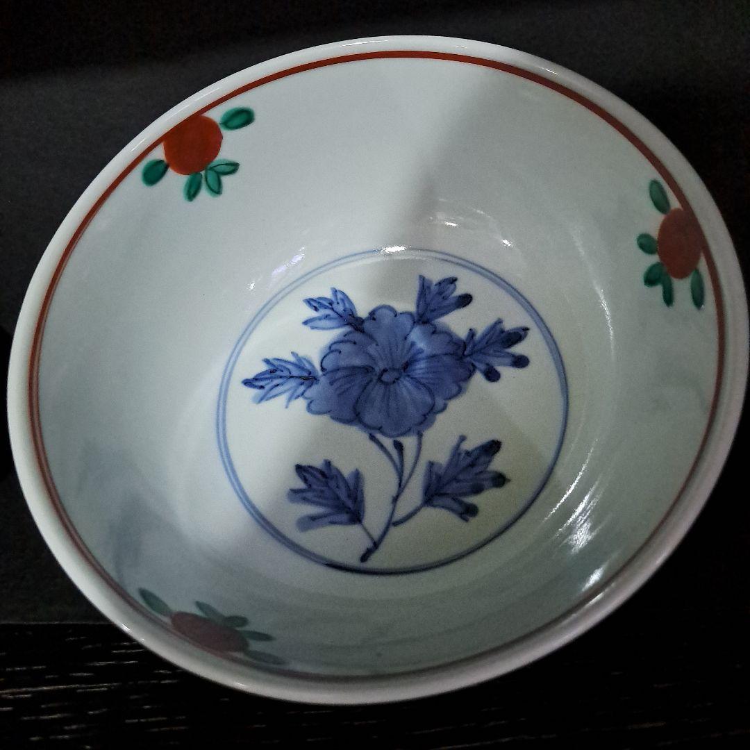 人間国宝　加藤卓男　呉須赤絵　菊図中鉢　金彩丸窓　　共箱入　名入　栞付