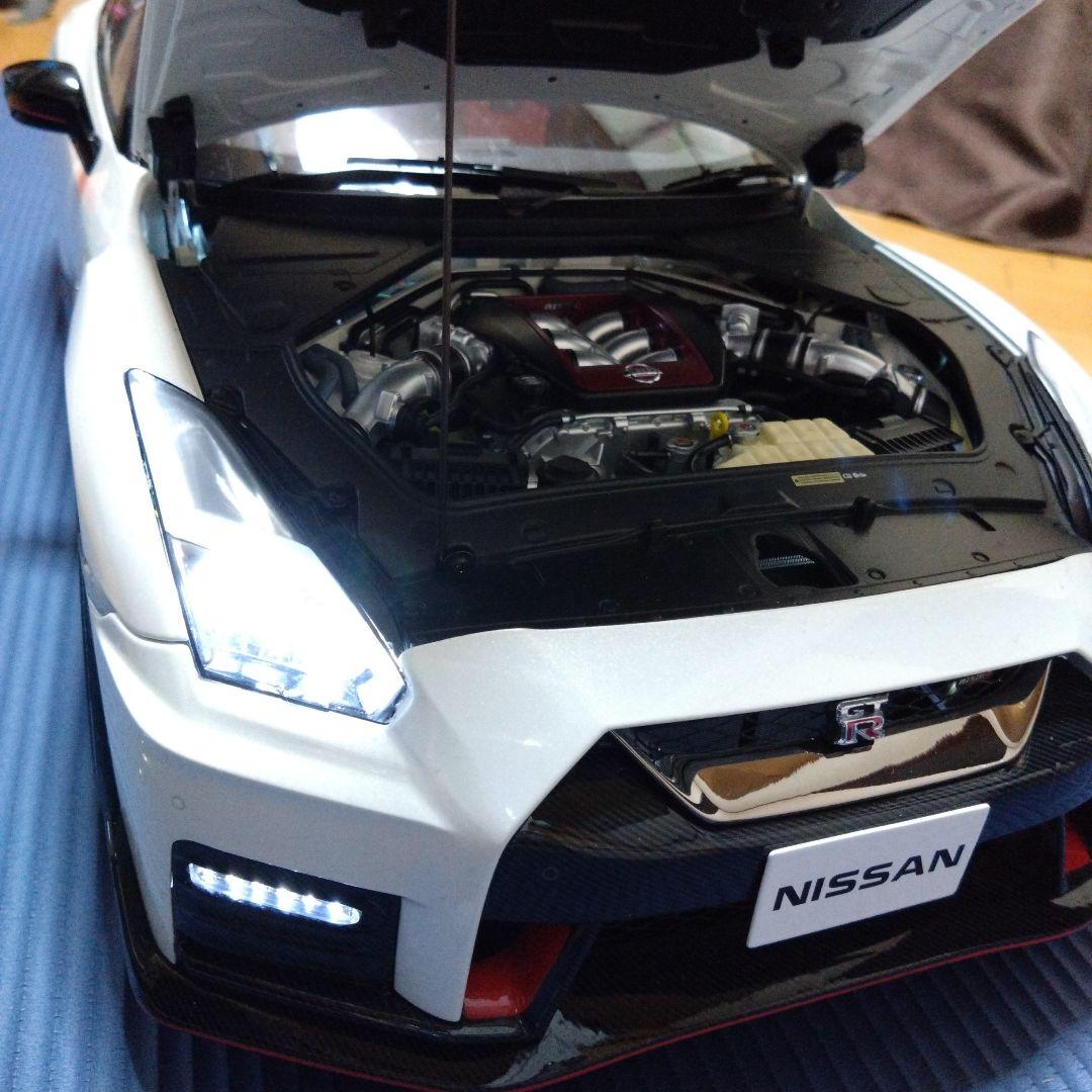 ディアゴスティーニ　NISSAN R35 GT-R nismo LEDライト付