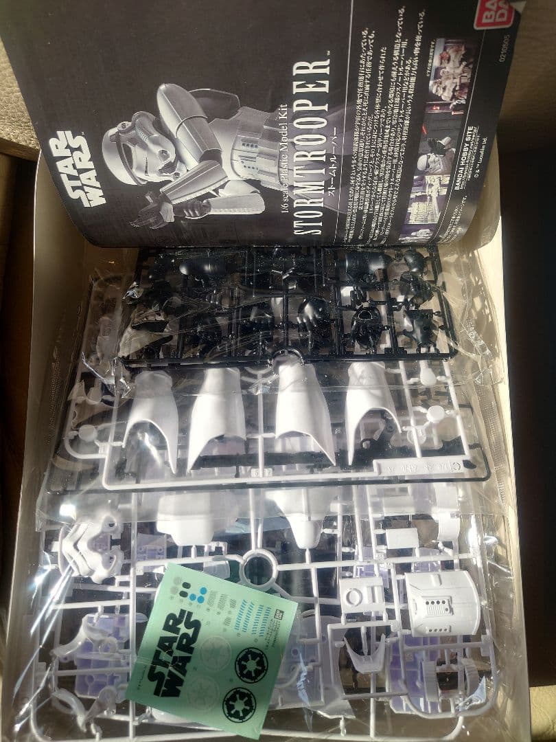 バンダイ 1/6 スターウォーズ ストームトルーパー プラモデル！！