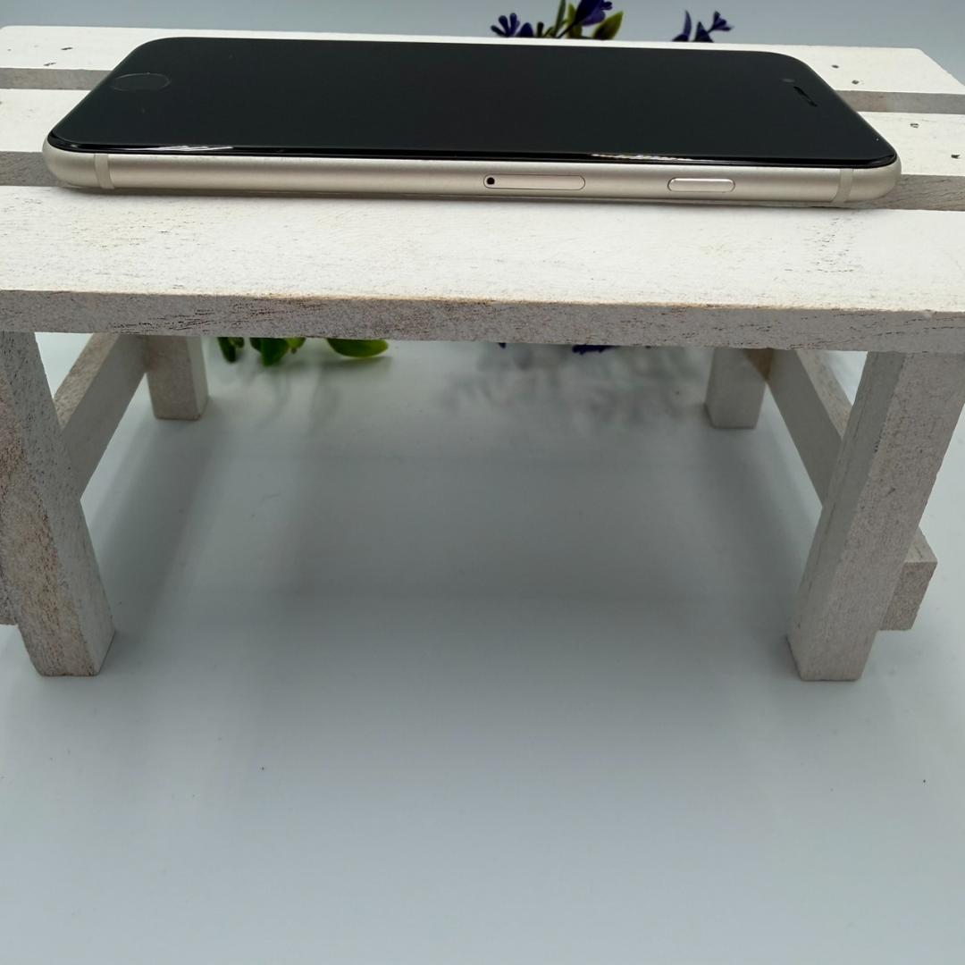 iPhone SE第3世代 64GB スターライト 330
