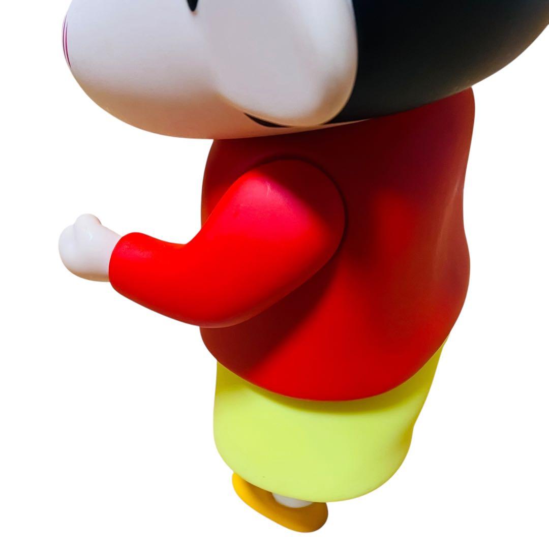 クレヨンしんちゃん 特大フィギュア