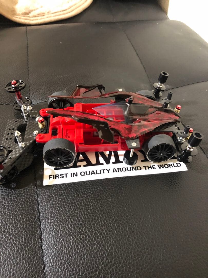 ミニ四駆　完成品逆エアロアバンテフルカーボン