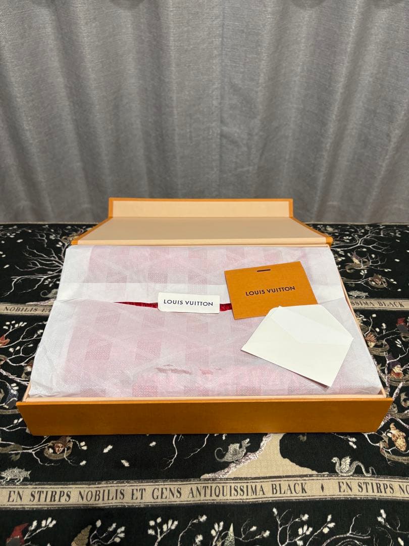 【早い者勝ち】LOUIS VUITTON ローズ×ピンク マフラー限定人気カラー