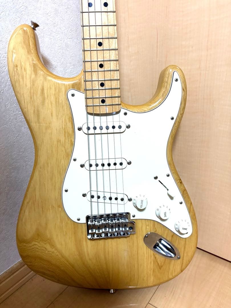 ギター Fender Japan Traditional 70s