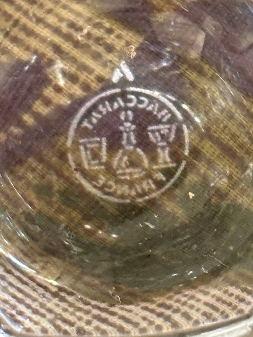 Baccaraクリスタルシュガーポット　六角形 蓋付き容器