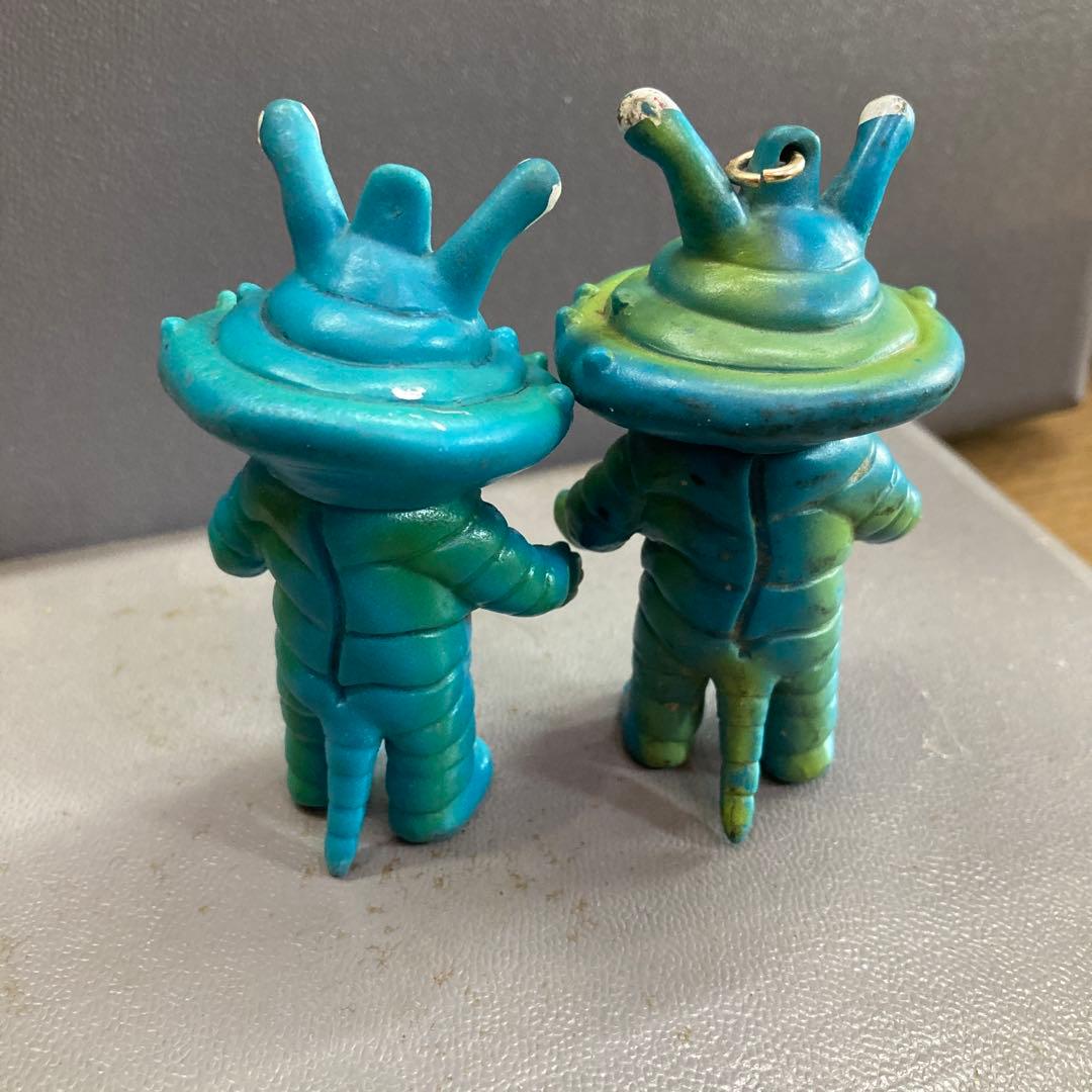 希少　カネゴン　 フィギュア 2体セット