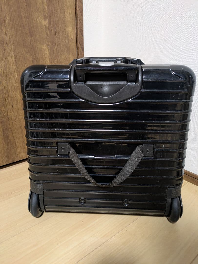 リモワ RIMOWA 機内持ち込み可2輪 ビジネストロリー ブラック