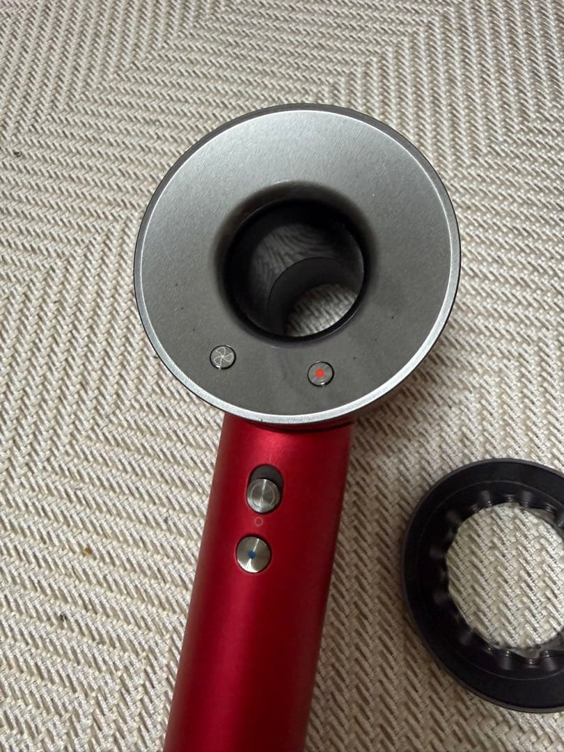 【箱つき】Dyson Supersonic Ionicヘアドライヤー レッド