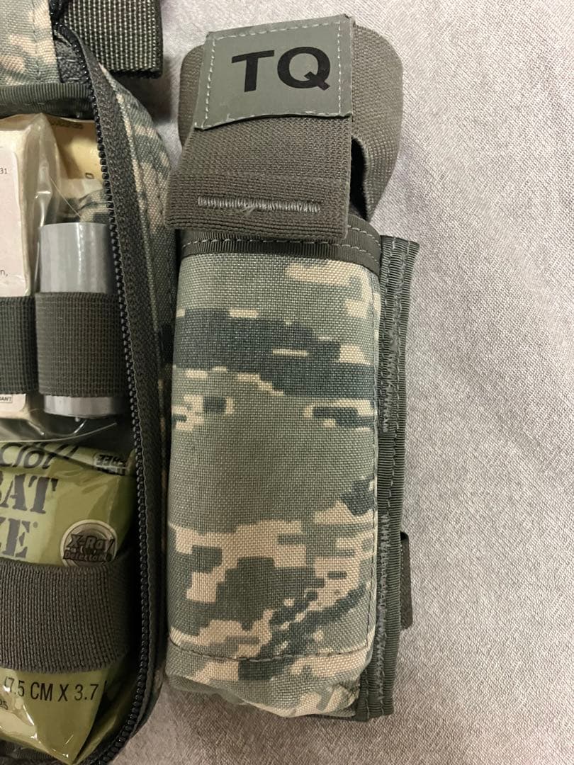 ミリタリースタイル　ARMY ファーストエイドキット　ターニケット